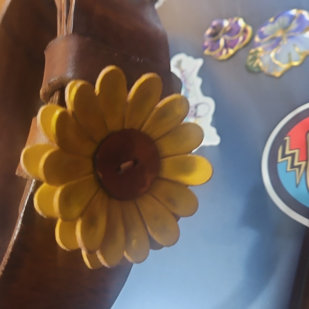 Hand Crafted Flower Genuine Leather Dog Collar Charm NEW - Picture 8 of 14